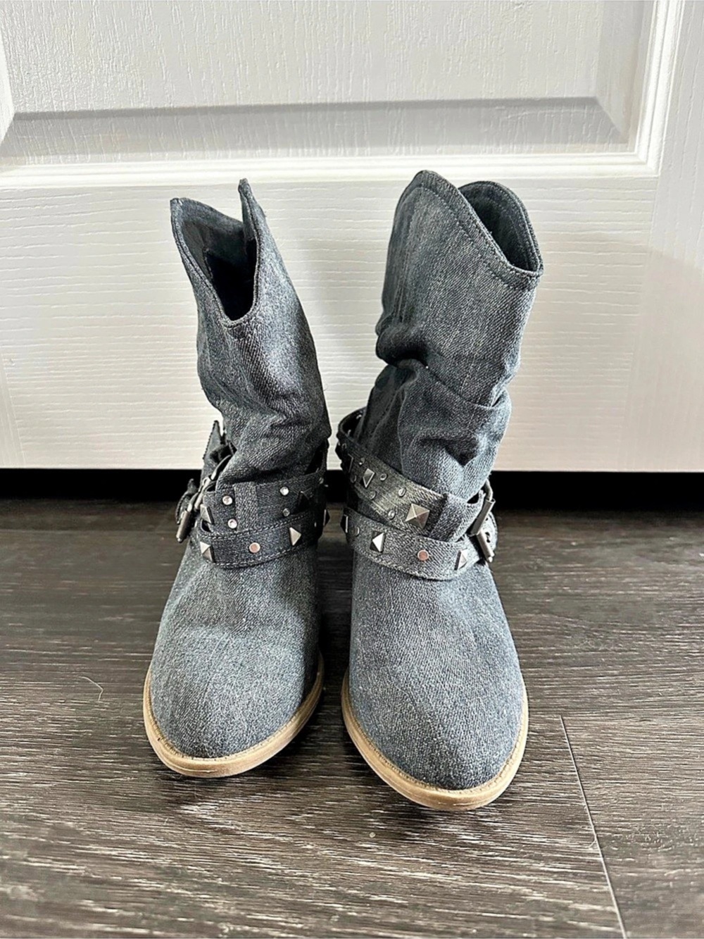 Like New! Decree Studded Ankle Country Boots